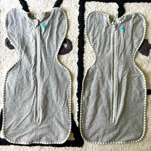 [Love To Dream] EUC Two MEDIUM Grey Swaddles